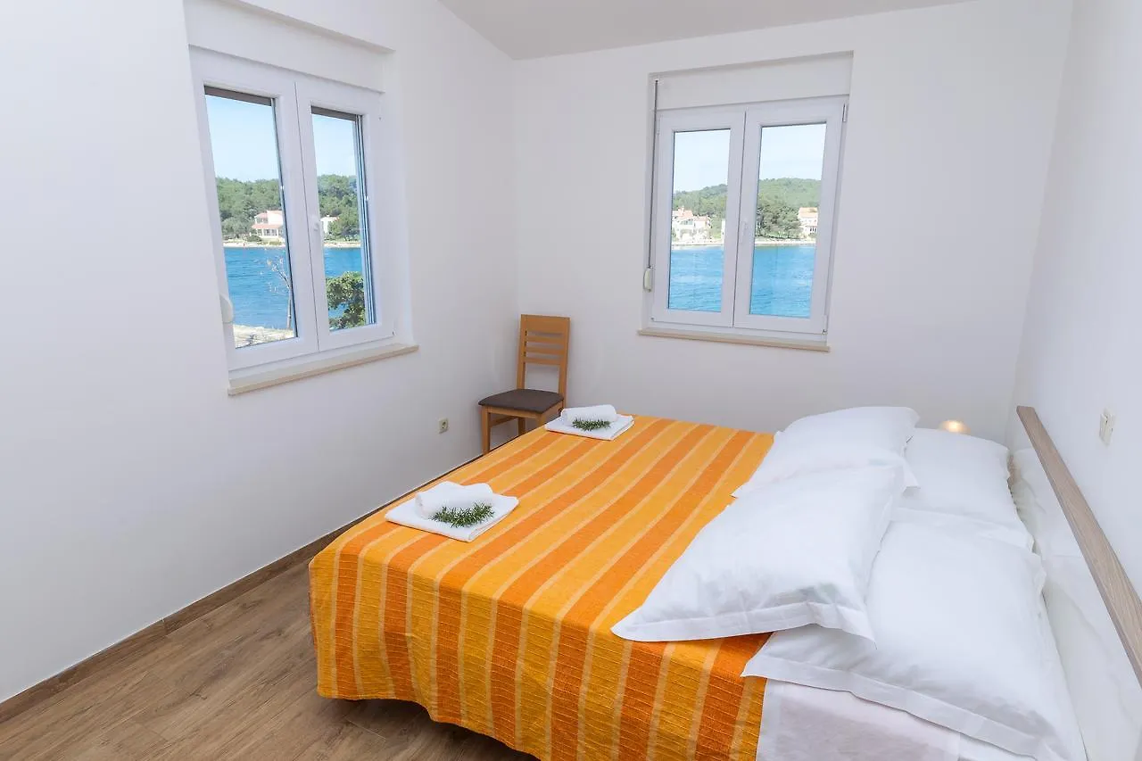 Apartments Medini Veli Rat