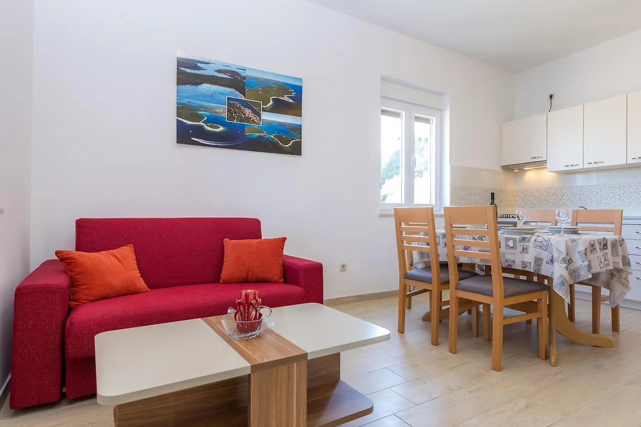 Apartments Medini Veli Rat Croatia