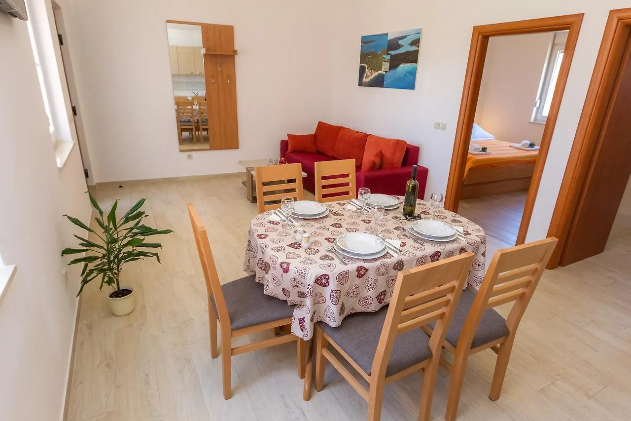 Apartments Medini Veli Rat Croatia